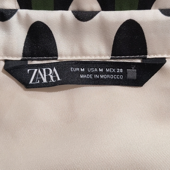 Zara Women's Medium White & Green Floral Button Down Shirt - Picture 9 of 9